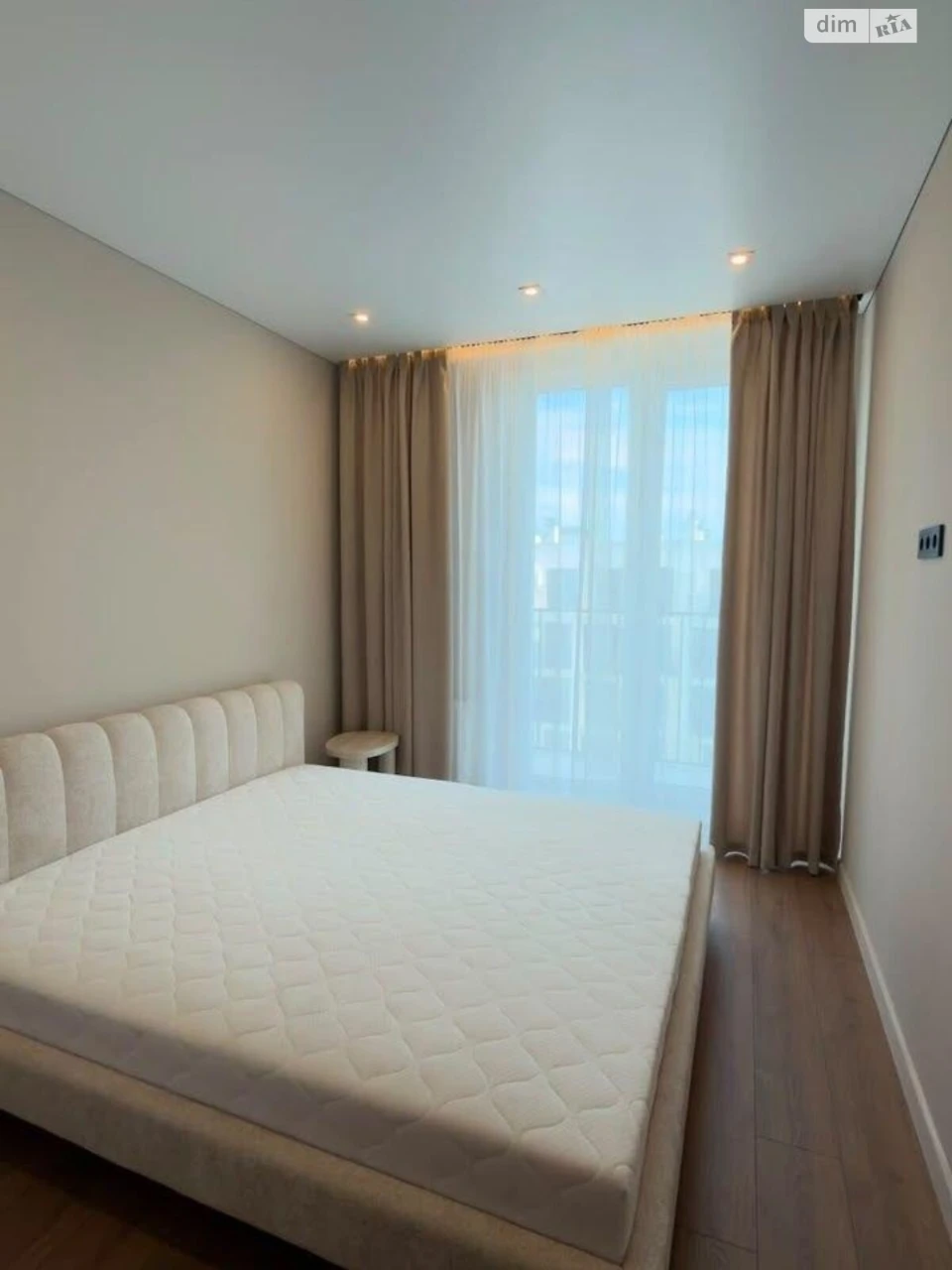 Apartment for Sale: New