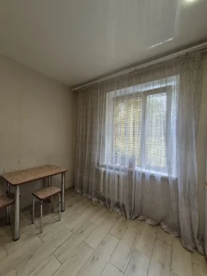 Sale of a 3-room apartment. Center.