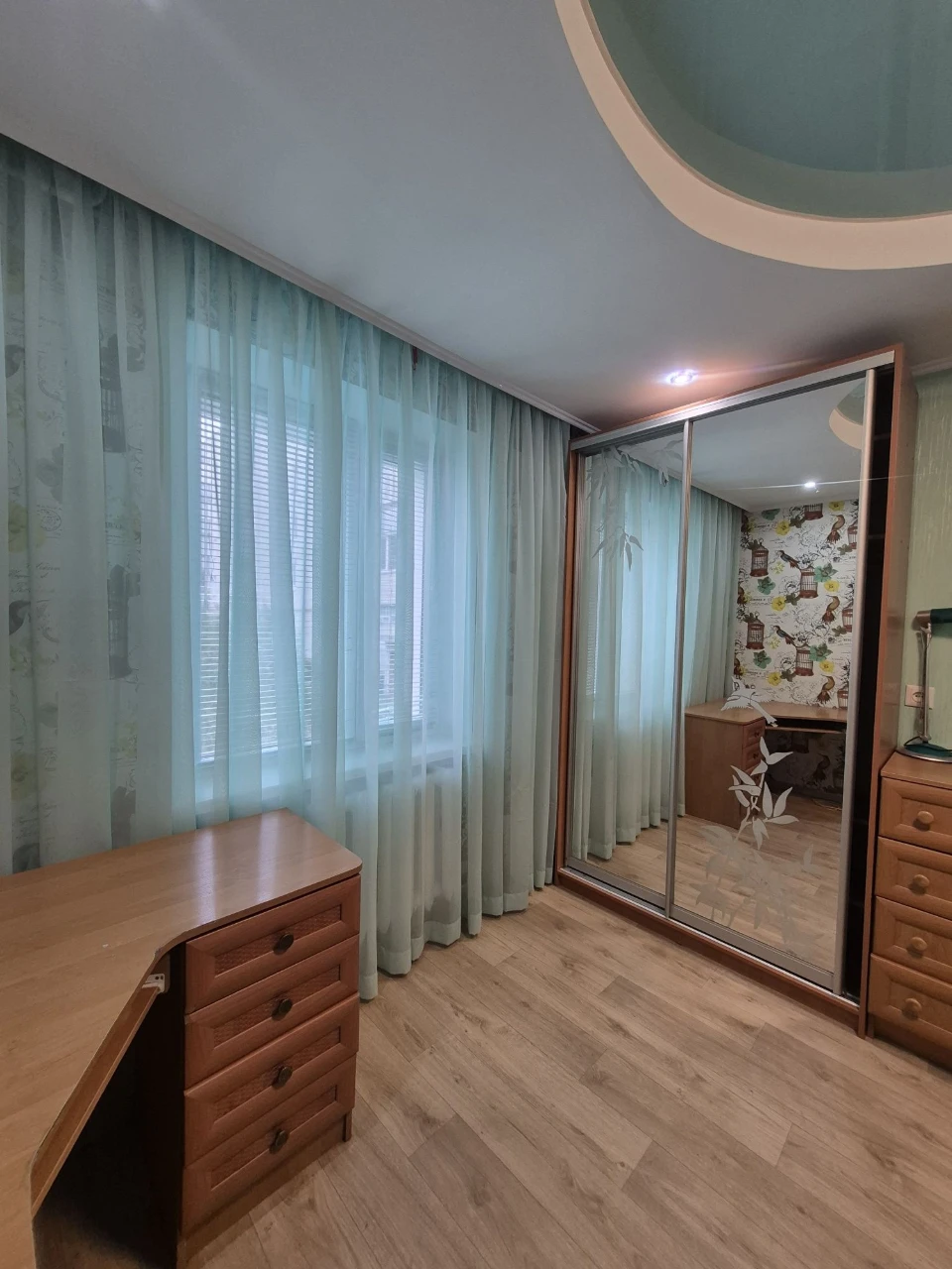 Sale of a 3-room apartment. Center.