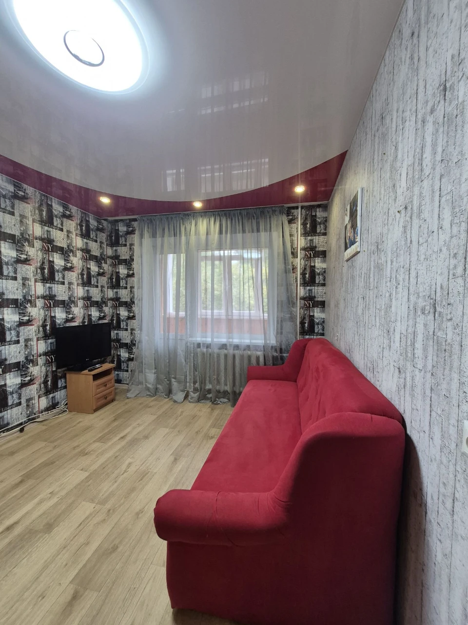 Sale of a 3-room apartment. Center.