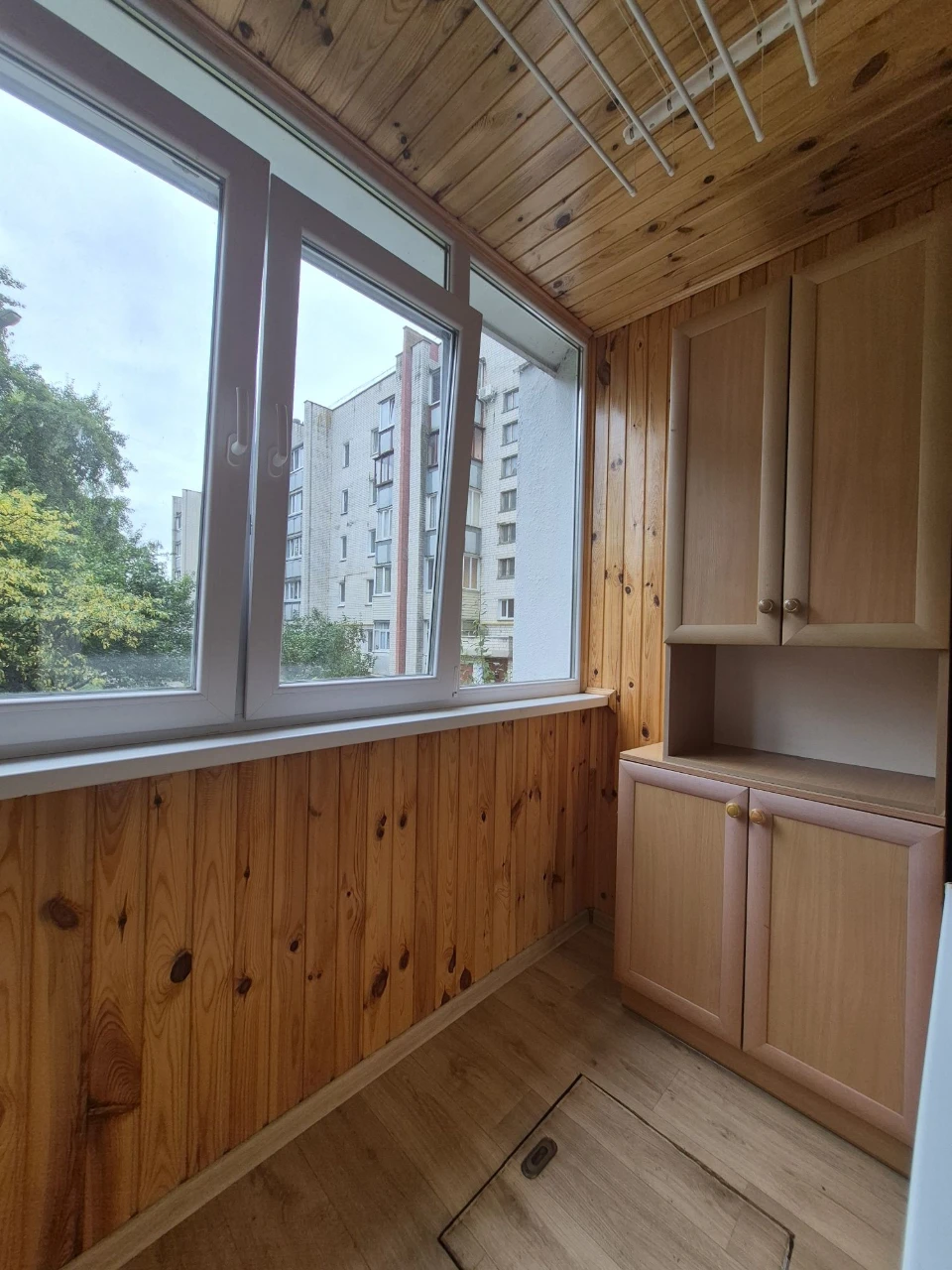 Sale of a 3-room apartment. Center.