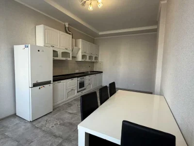 Apartment. Дніprovska naberezhna st.