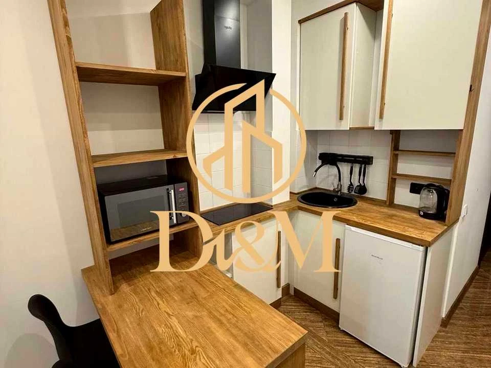 Apartment. Kyiv, Lower Val street.