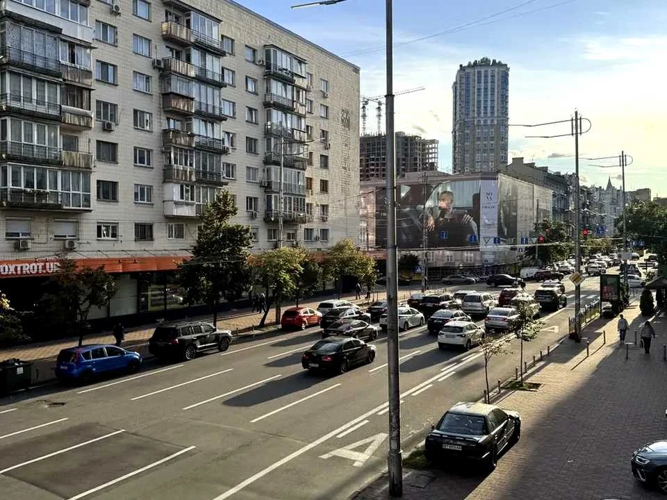 Квартира. Київ, Саксаганського вул.