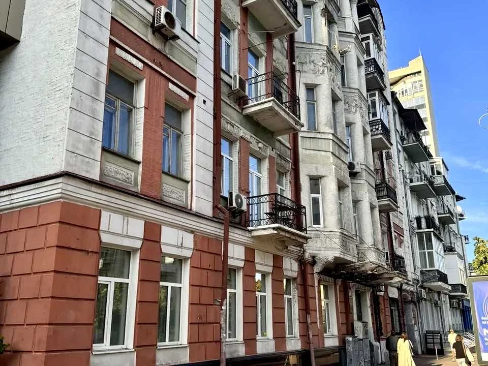 Квартира. Київ, Саксаганського вул.