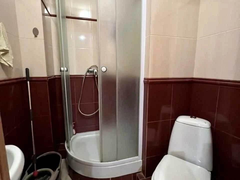 Квартира. Київ, Голосіївська вул.