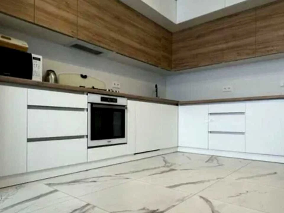 Apartment. Lviv, Zalesnicha St.