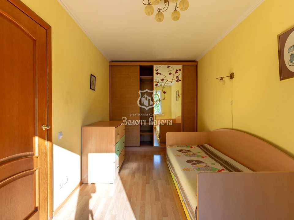 Apartment. Metrobudivska Street, Kyiv