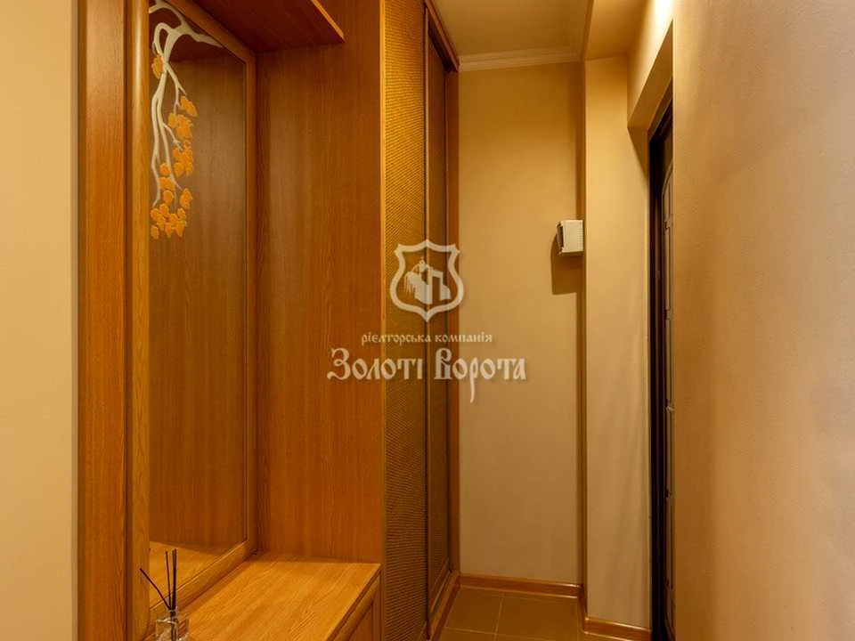 Apartment. Metrobudivska Street, Kyiv