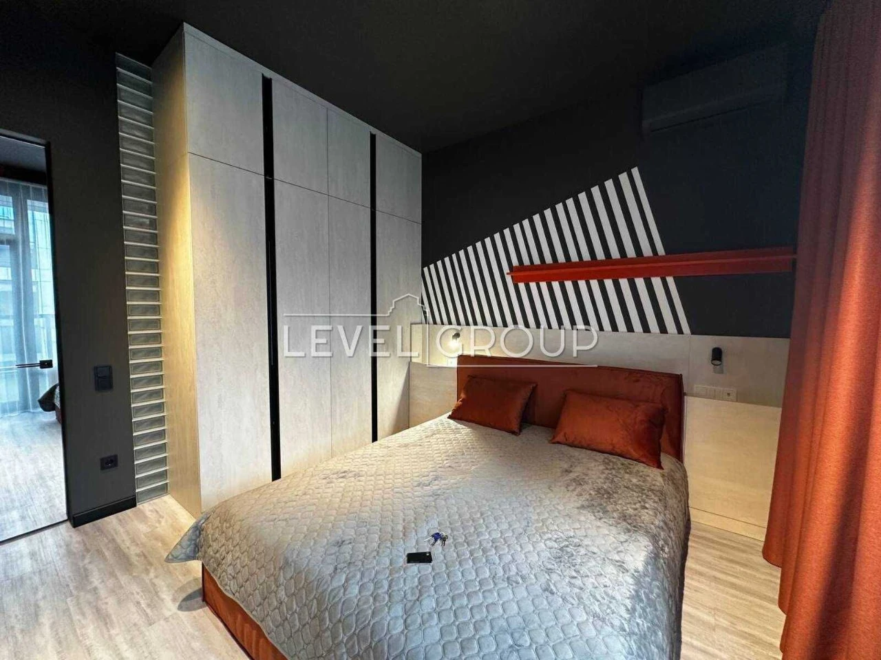 We offer a stylish and functional apartment in the residential complex