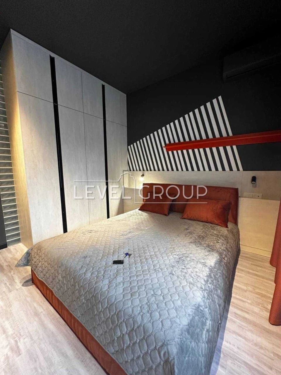 We offer a stylish and functional apartment in the residential complex