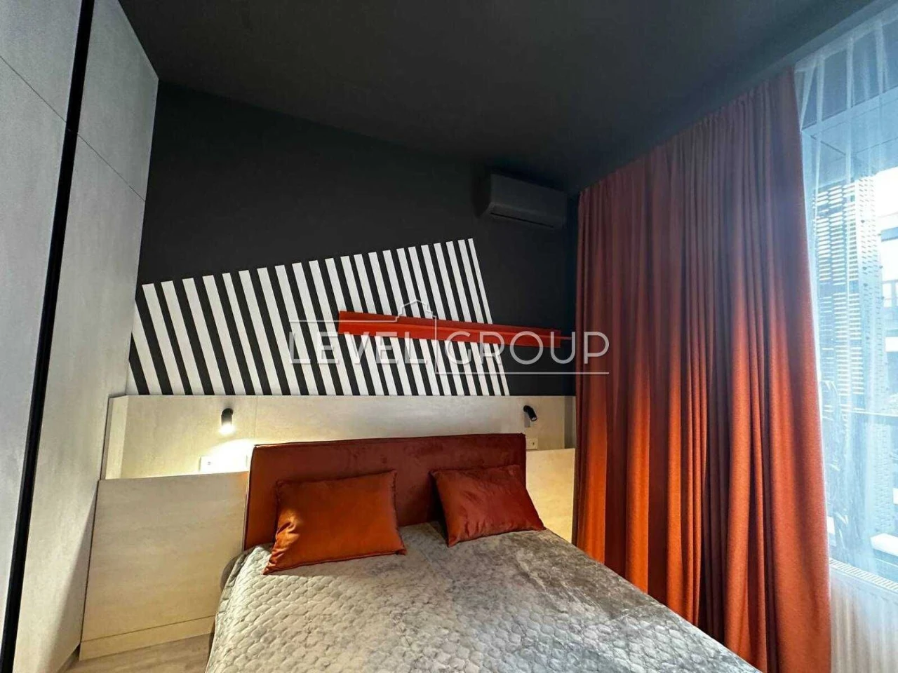 We offer a stylish and functional apartment in the residential complex