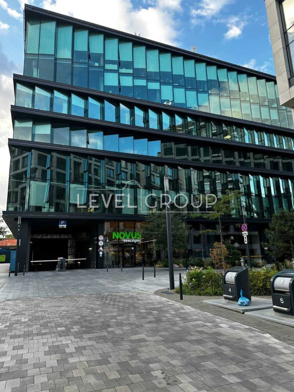 We offer a stylish and functional apartment in the residential complex