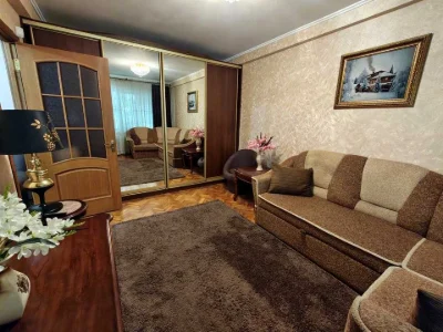 Квартира. Київ, Родини Глаголєвих вул.