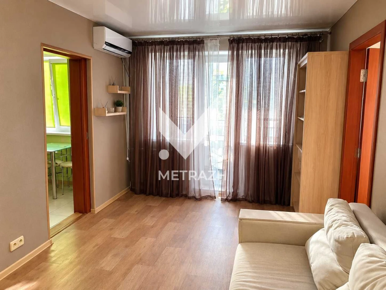 93860 | For Sale 2-bedroom apartment with renovation near the "Dvorzec Sporta" metro station