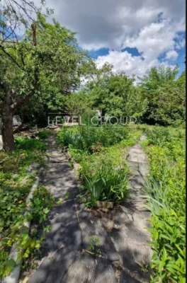 For Sale: House. Flat plot, Chernozems, fruit trees, grapes