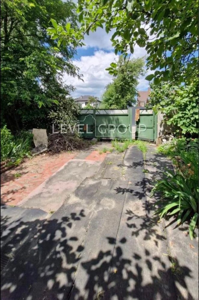 For Sale: House. Flat plot, Chernozems, fruit trees, grapes