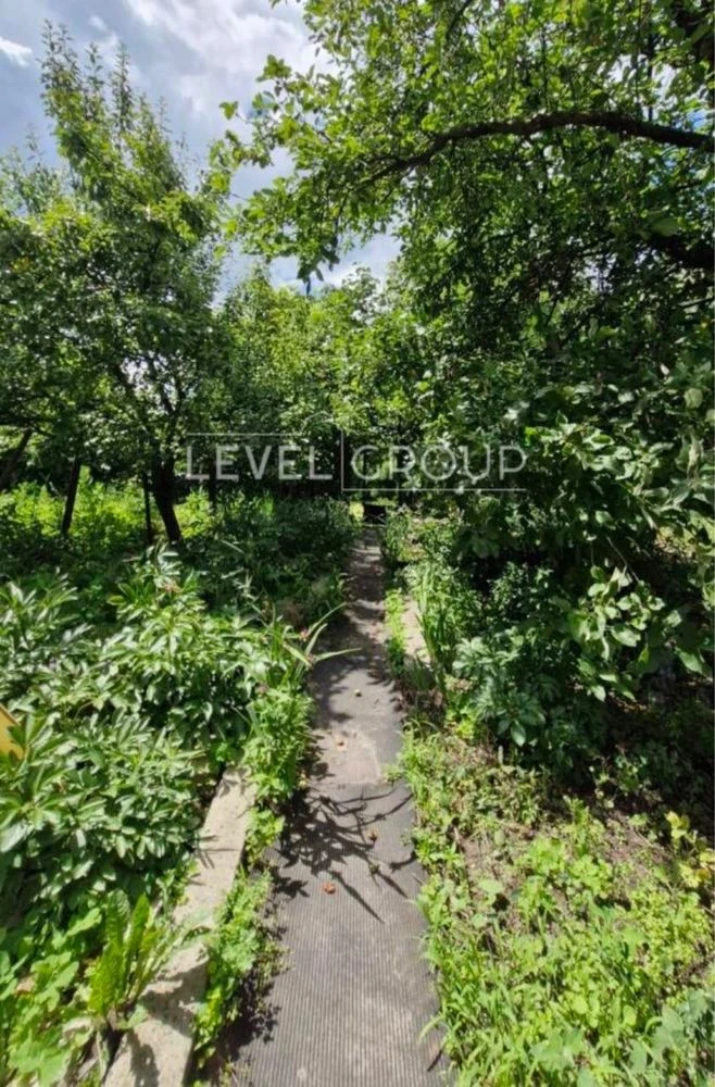 For Sale: House. Flat plot, Chernozems, fruit trees, grapes