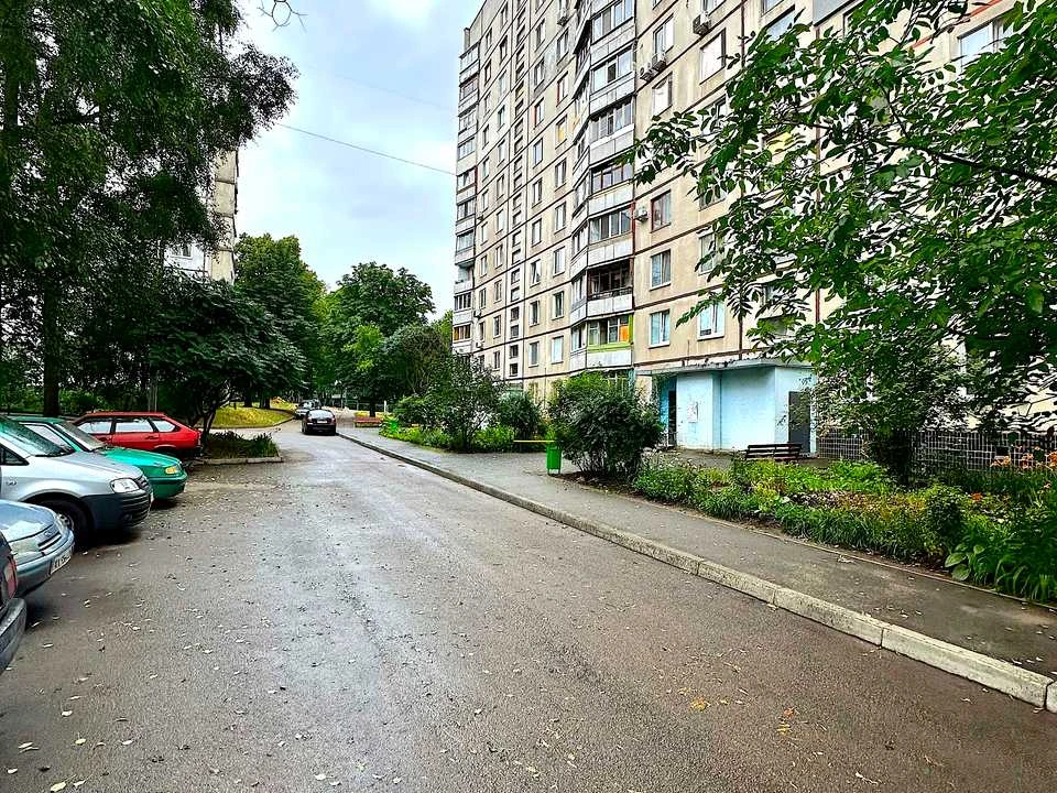 Квартира. Харьков, Академика Павлова ул.