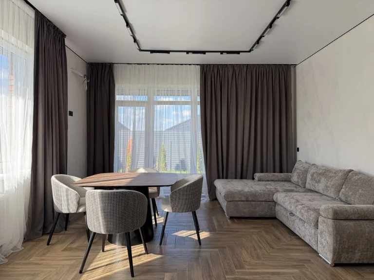 House with renovation 100 sq m with gas and NO COMMISSION ready to move in