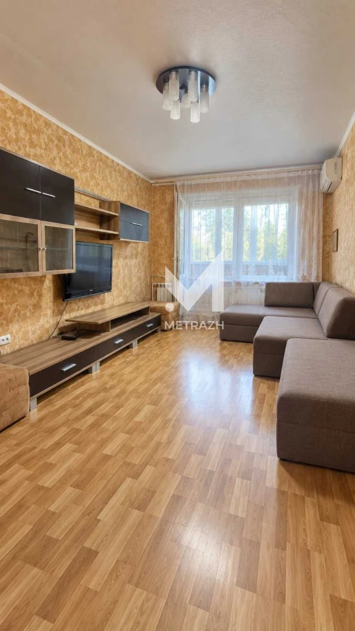 93775 | For Sale: Cozy 3-bedroom apartment on Prospect