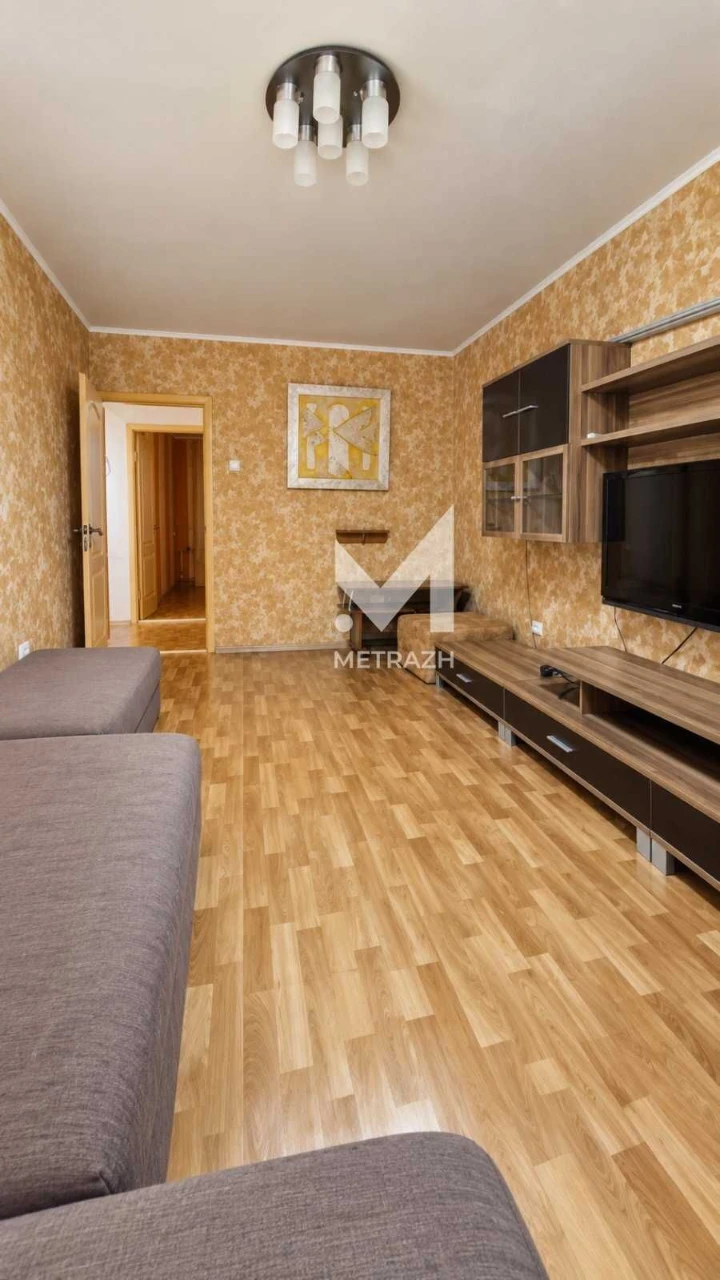 93775 | For Sale: Cozy 3-bedroom apartment on Prospect