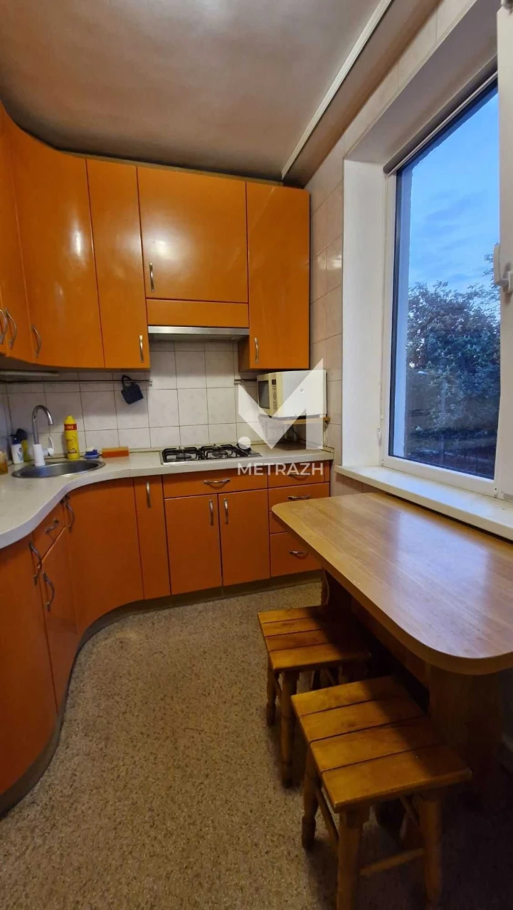 93775 | For Sale: Cozy 3-bedroom apartment on Prospect