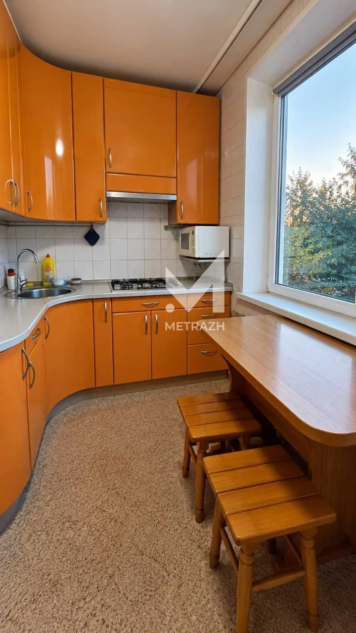 93775 | For Sale: Cozy 3-bedroom apartment on Prospect