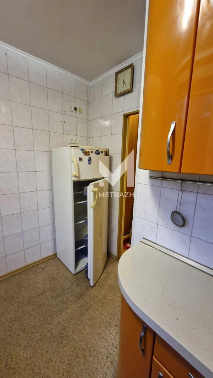 93775 | For Sale: Cozy 3-bedroom apartment on Prospect