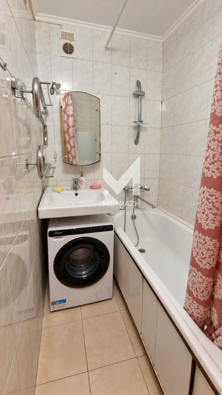 93775 | For Sale: Cozy 3-bedroom apartment on Prospect
