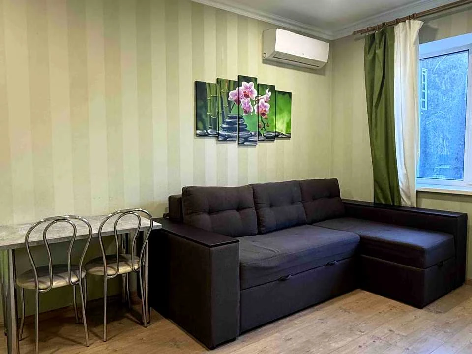 Apartment. Winston Churchill Street, Kyiv.