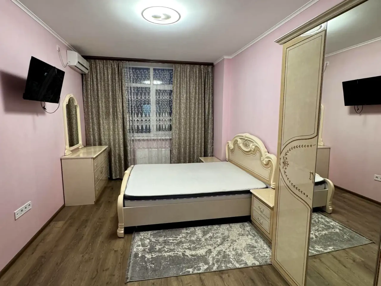 Оренда квартири 2-кімн. 66.2 м² 5/16 пов.