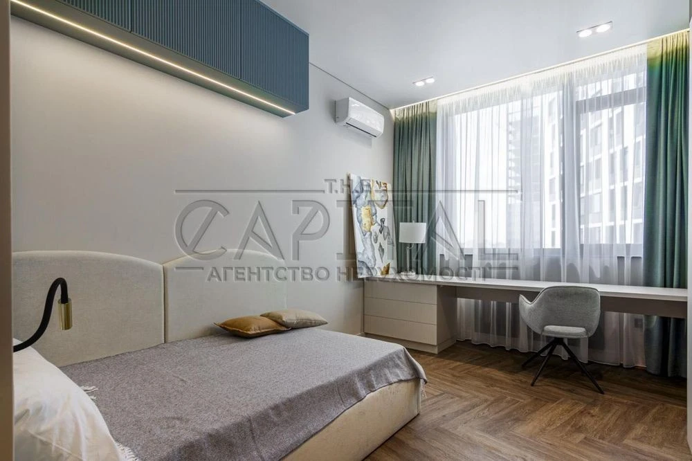 Luxurious apartment with designer renovation. Residential complex Ma