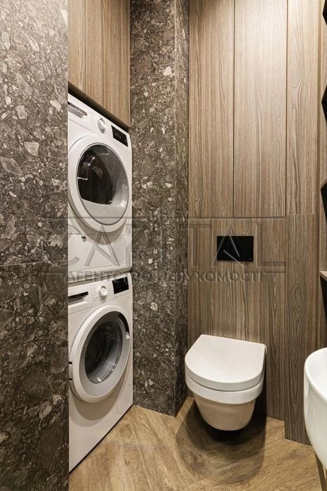 Luxurious apartment with designer renovation. Residential complex Ma