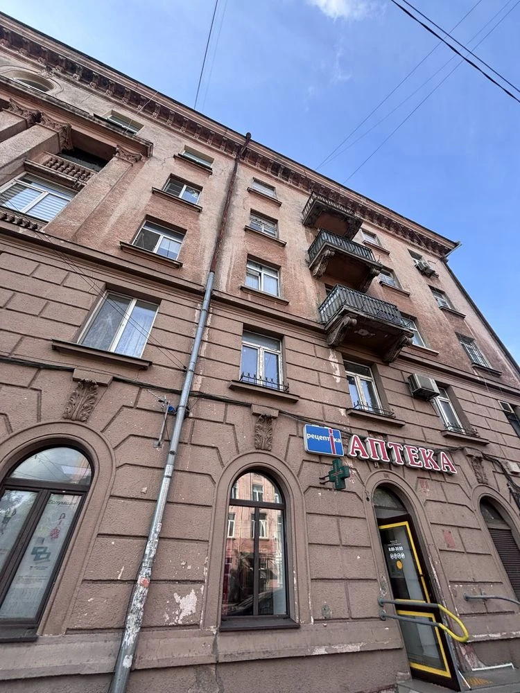 2 room apartment Stalinka, Preobrazhenskaya Street / Starobazar
