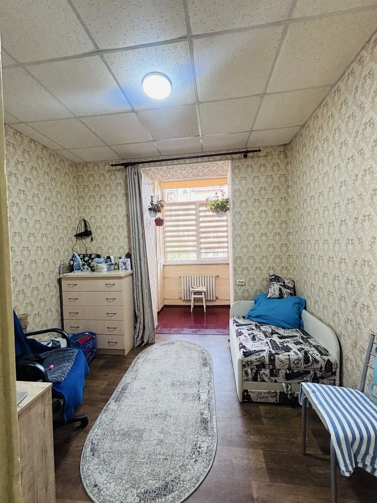 2 room apartment Stalinka, Preobrazhenskaya Street / Starobazar