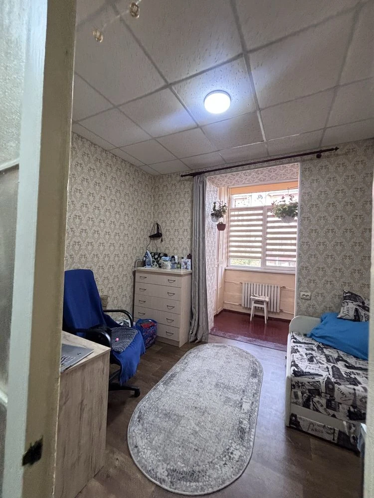 2 room apartment Stalinka, Preobrazhenskaya Street / Starobazar