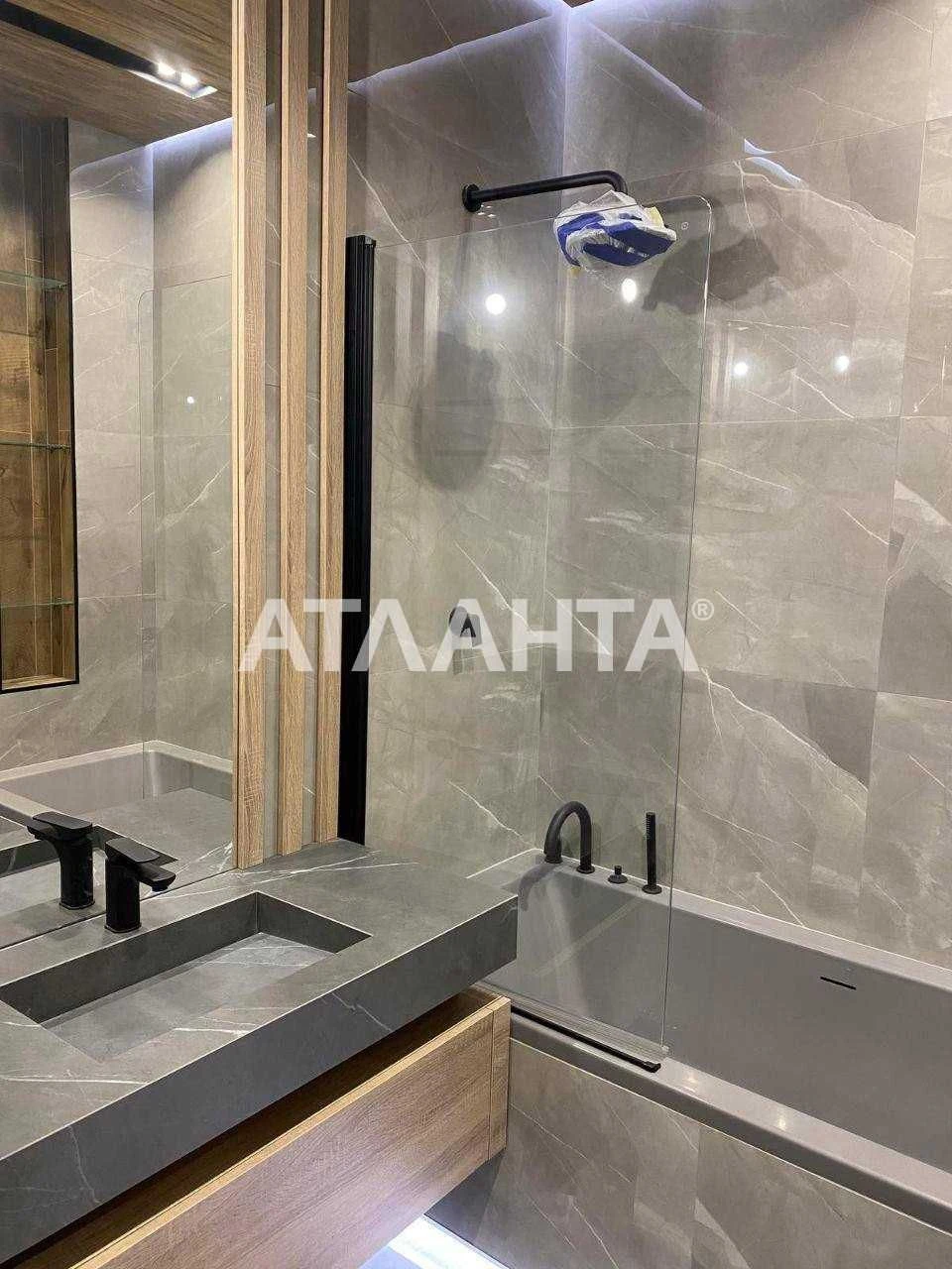 Квартира в центре с ремонтом. Новый дом.
