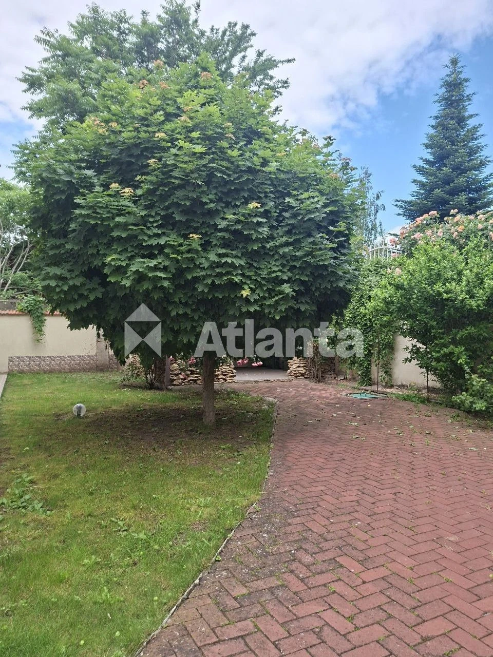 House for sale, Lviv Street, 12.75 acres, proximity to the sea