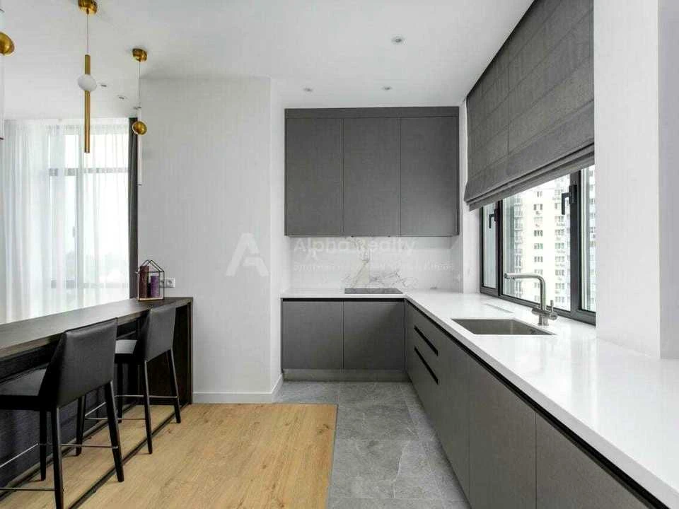 Apartment. Demianska Street, Kyiv
