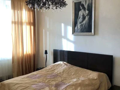Квартира. Київ, Старонаводницька вул.