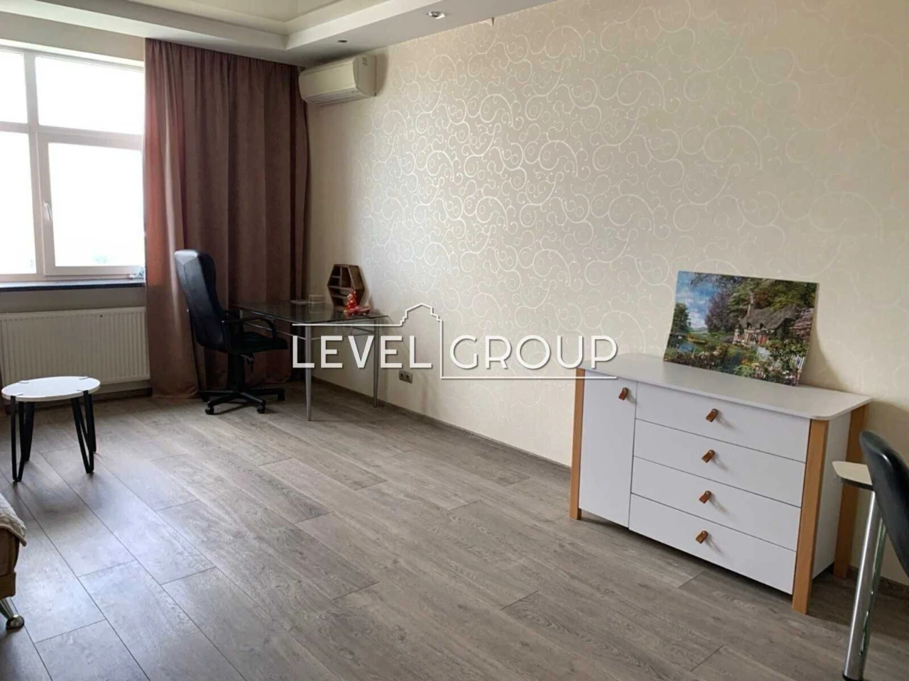 Sale of a 3-room apartment in the "Parus" residential complex, at Illenka Yuri street.
