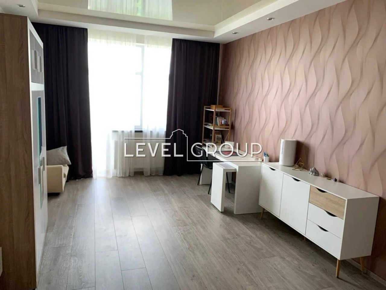 Sale of a 3-room apartment in the "Parus" residential complex, at Illenka Yuri street.
