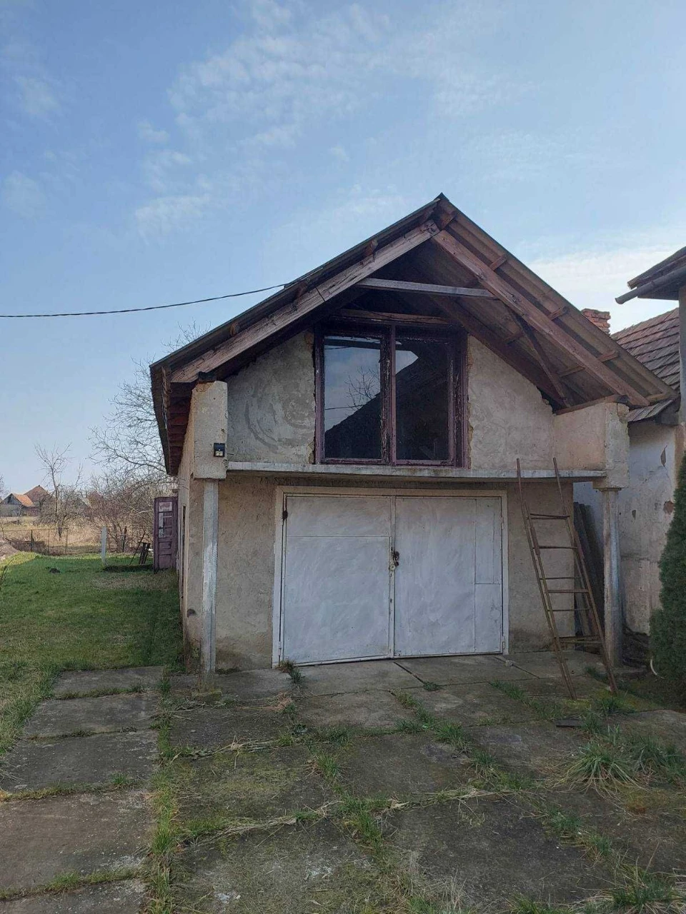 Будиночок в затишній локації