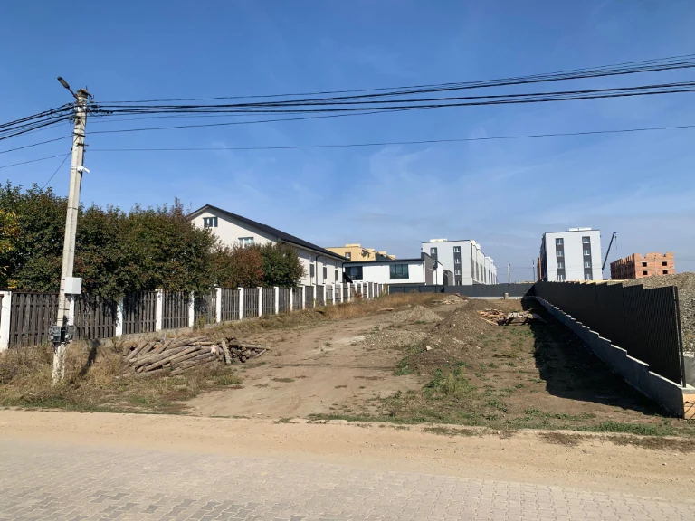 Продається супер ділянка під будівництво на Спортивній