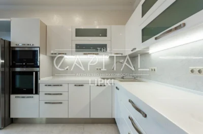 Apartment for Sale, Novopecherski Lipky Residence, Verkholyada, Pest