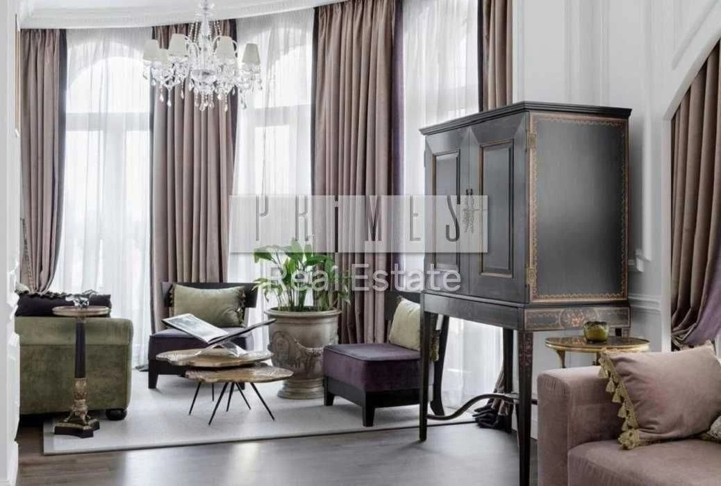 Sale of 3-room apartment in Renaissance Residence, 105 sq m, Renovated