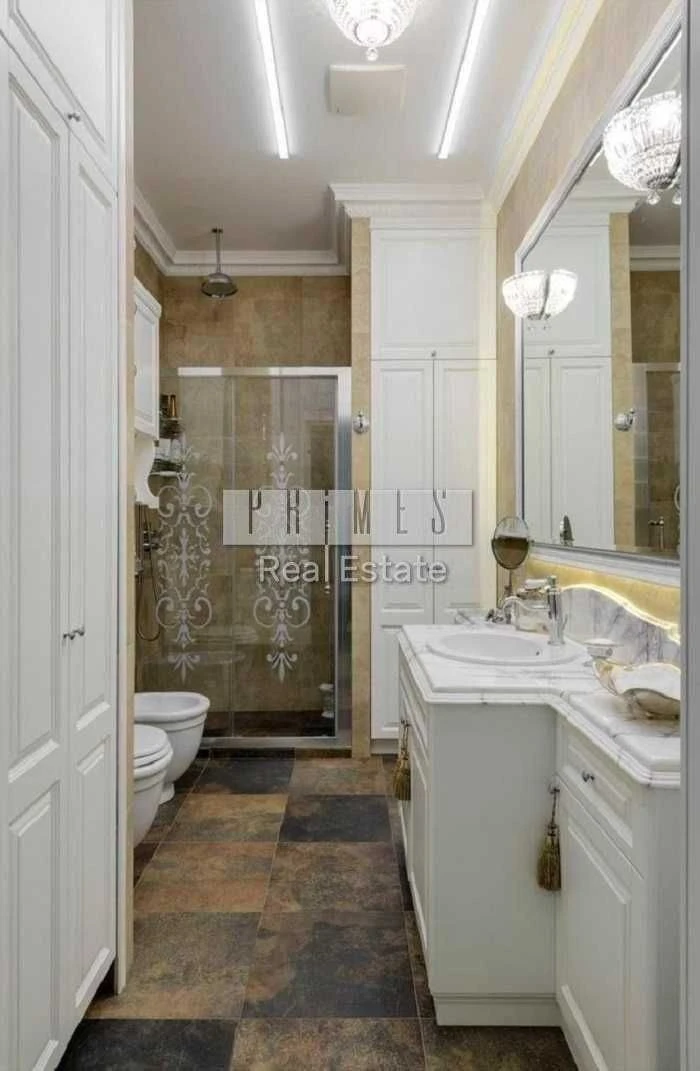 Sale of 3-room apartment in Renaissance Residence, 105 sq m, Renovated