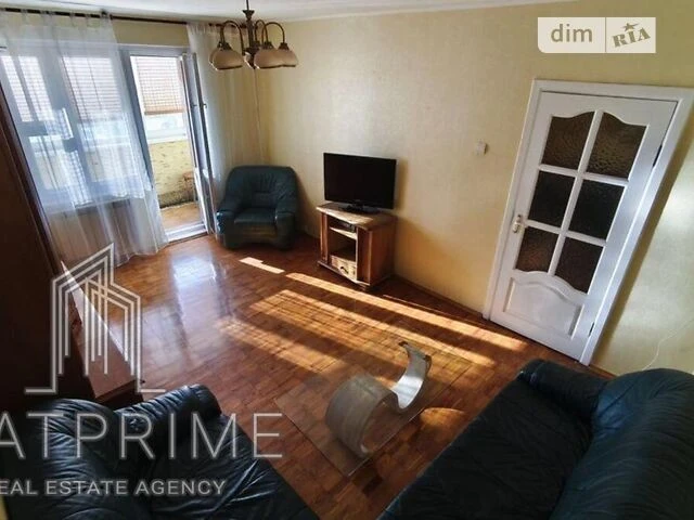 Sale of 3-room apartment 80 sq. m. on Mykoly Zakrevskoho str. 17 •