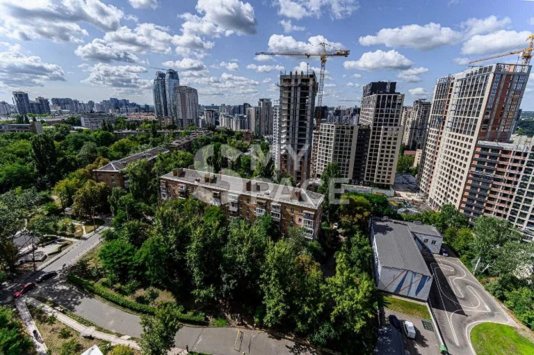 Сучасна 3-кімнатна квартира, 140 м², Коновальця 32, Печерськ, Лесі Українки